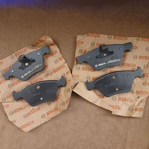 BOSCH QUIETCAST Brake Pad Set BP781 BMW E36 325i 328i Z3 Z4 E46 325Ci 325is